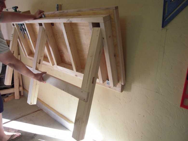 Раскладной стол из обрезков досок: изящная конструкция для любого случая