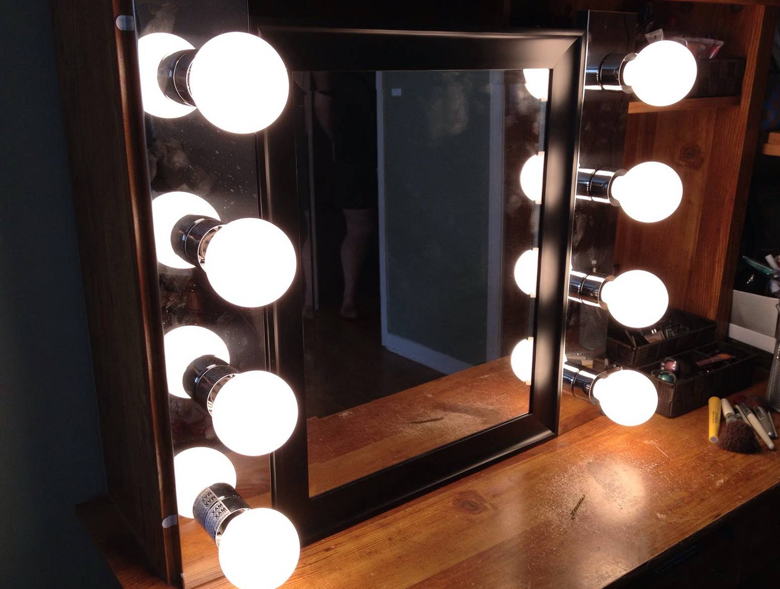 Зеркало с подсветкой своими руками - мастер-класс создания зеркала для визажа