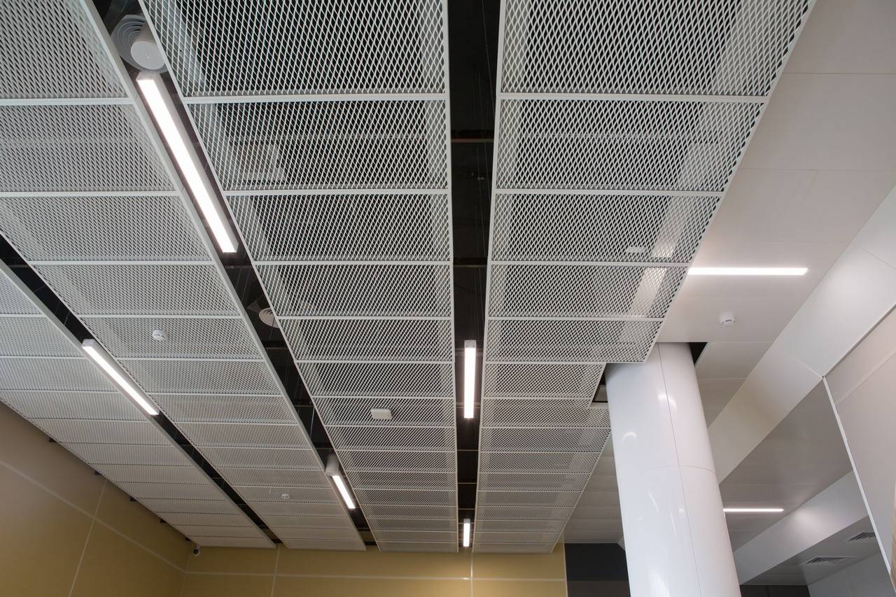 Реечный потолок албес — характеристики и монтаж подвесной конструкции
