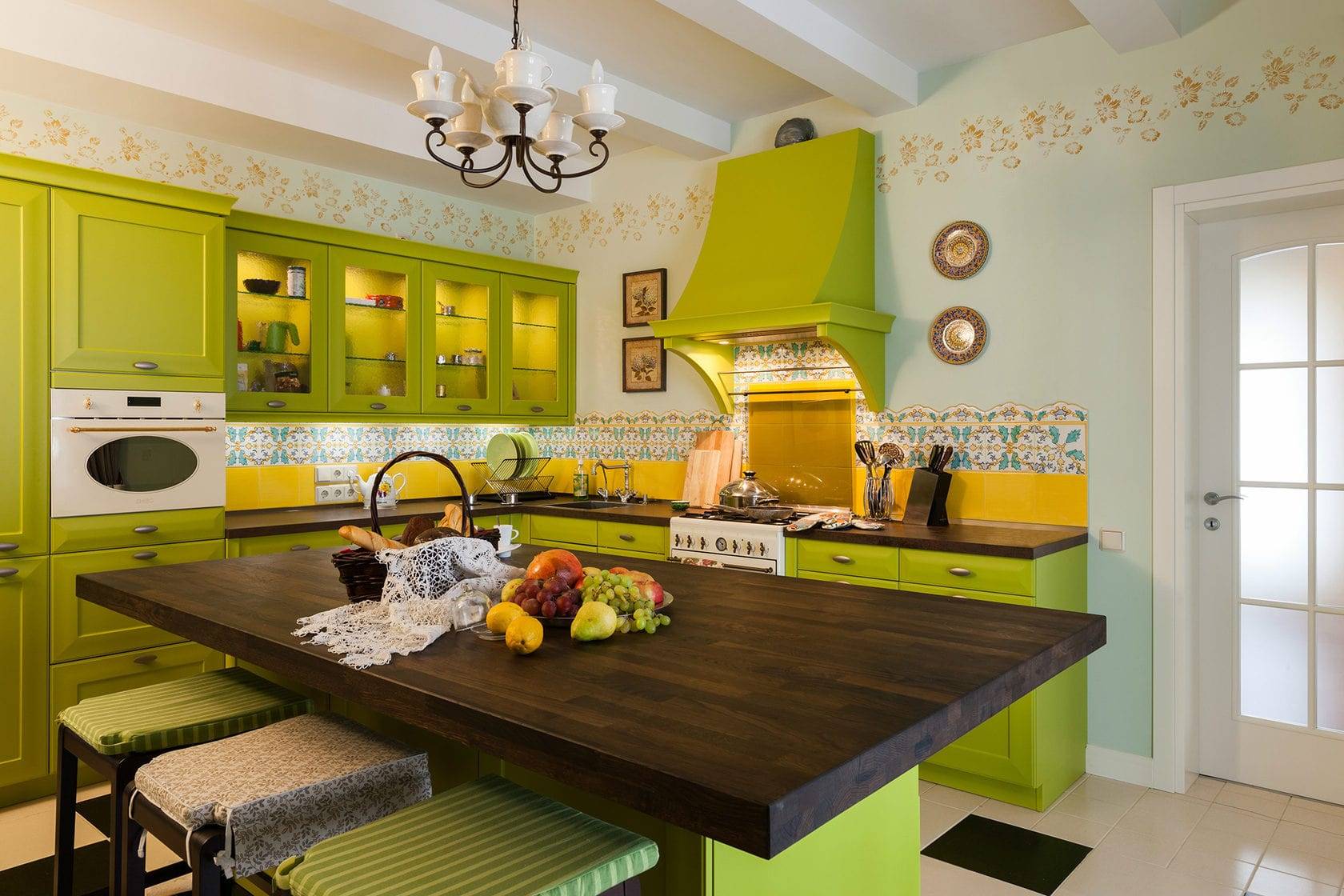 Зеленый цвет для идеальной кухни – 5 главных советов и 100 фото