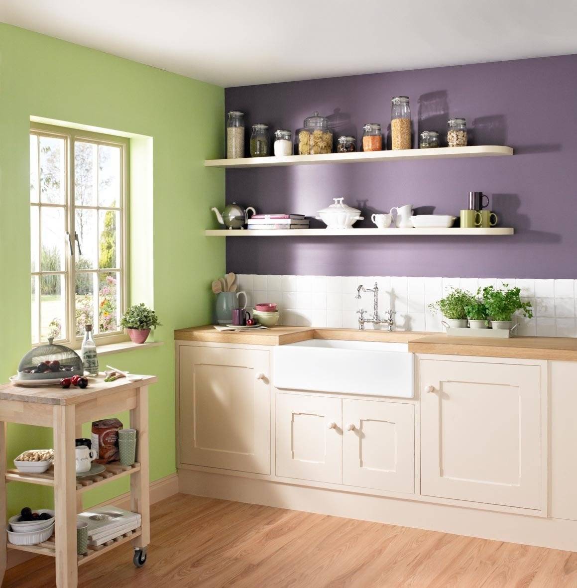 Покраска и выбор материалов для стен на кухне своими руками