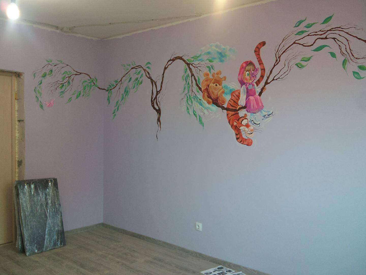 Рисунок на стене красками