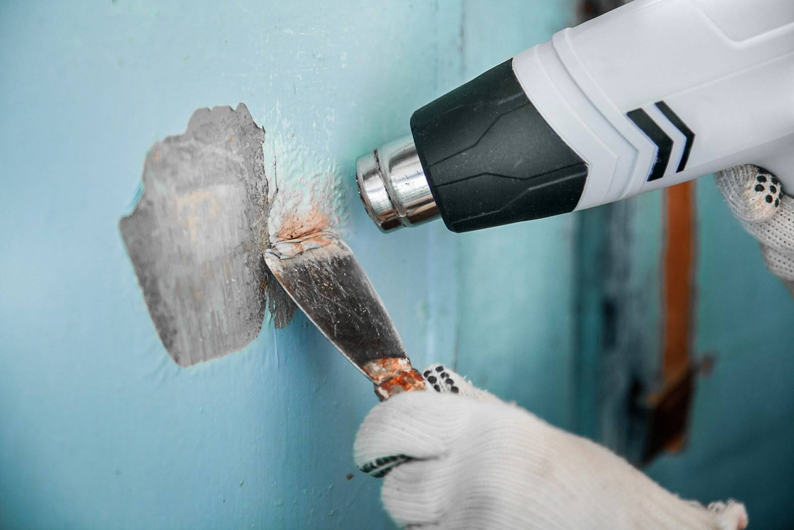 Как удалить краску с деревянных предметов или восстановить их