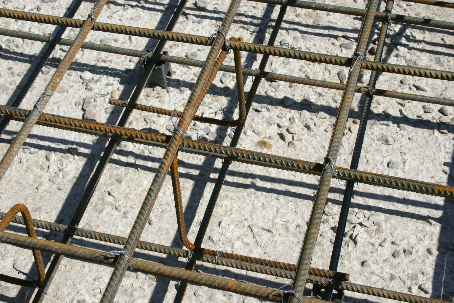 Защитный слой бетона для арматуры в фундаменте: факторы влияющие на толщину