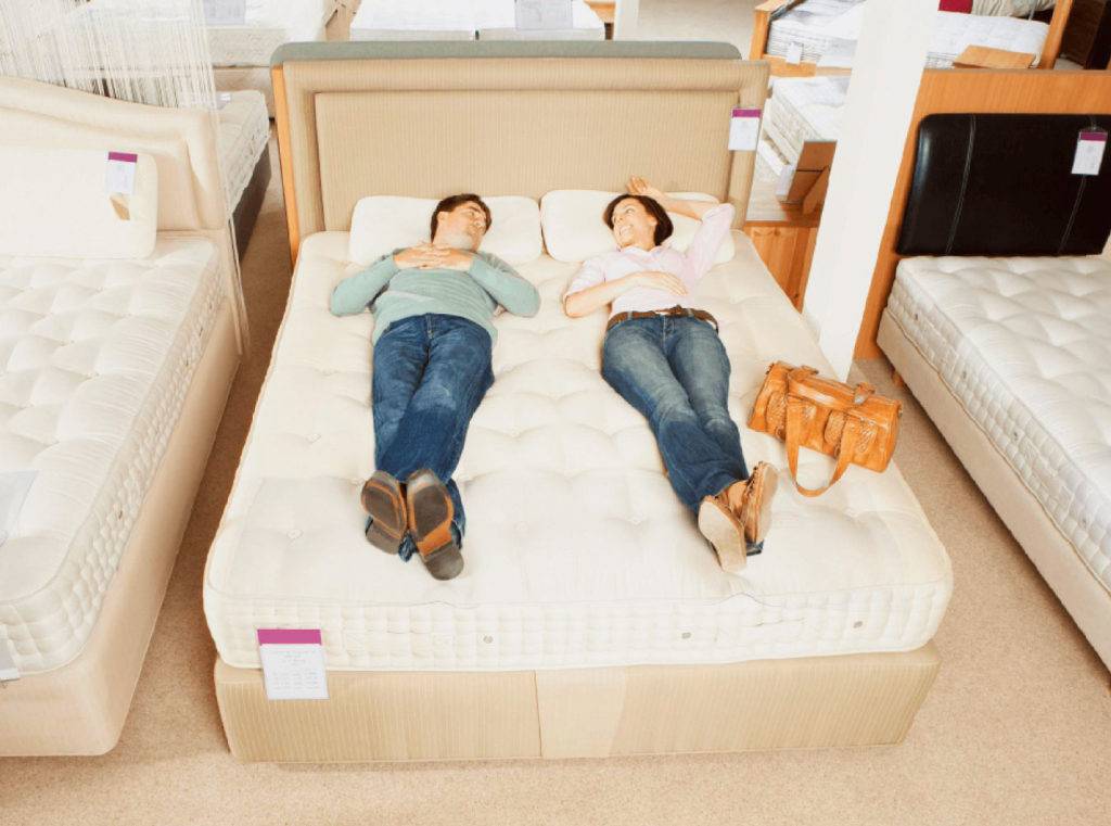 Как выбрать матрас для двуспальной кровати? обзор брендов, технологий и наполнителей