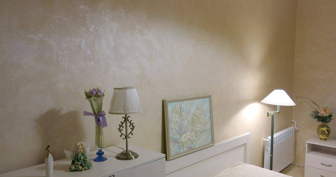 Покраска стен — пошаговое описание, идеи и варианты оформления при помощи краски (110 фото и видео)