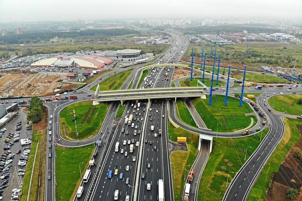 В России построят тысячу километров высокотехнологичных дорог