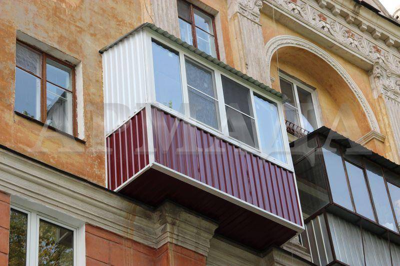 Заставят ли ломать остекление балкона, если оно было проведено до марта 2022 года: что говорит закон по этому поводу
