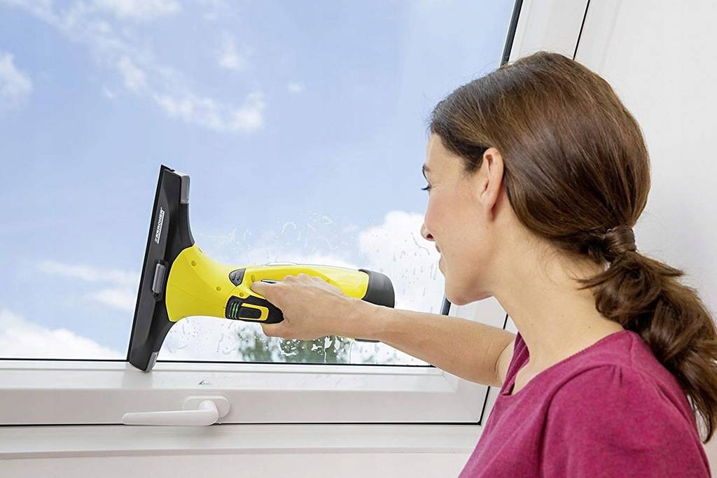 Чем правильно мыть окна, чтобы они оставались без разводов