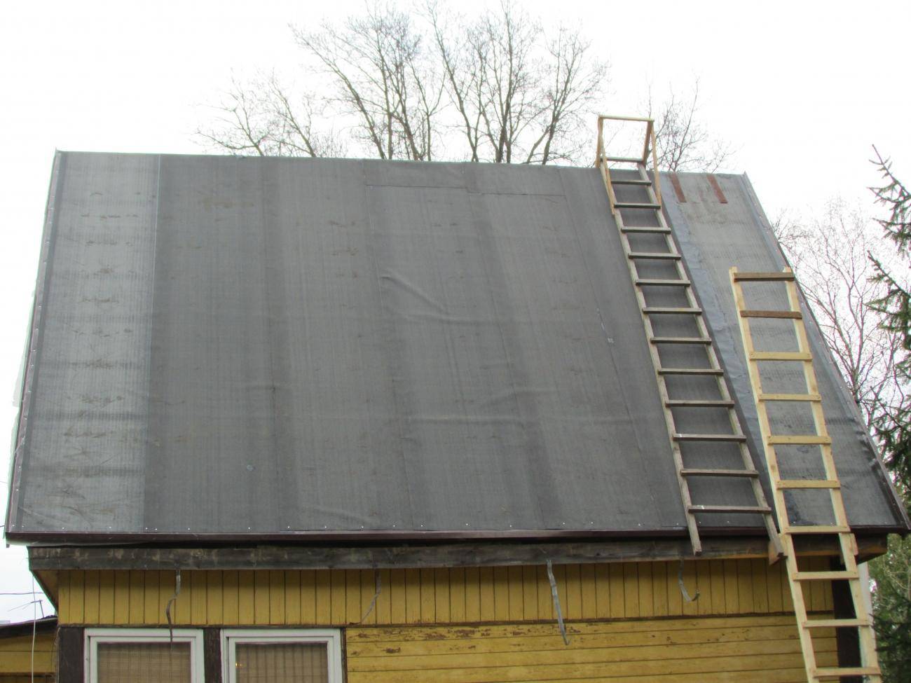 Как правильно покрыть крышу рубероидом: плоскую, скатную, гаража