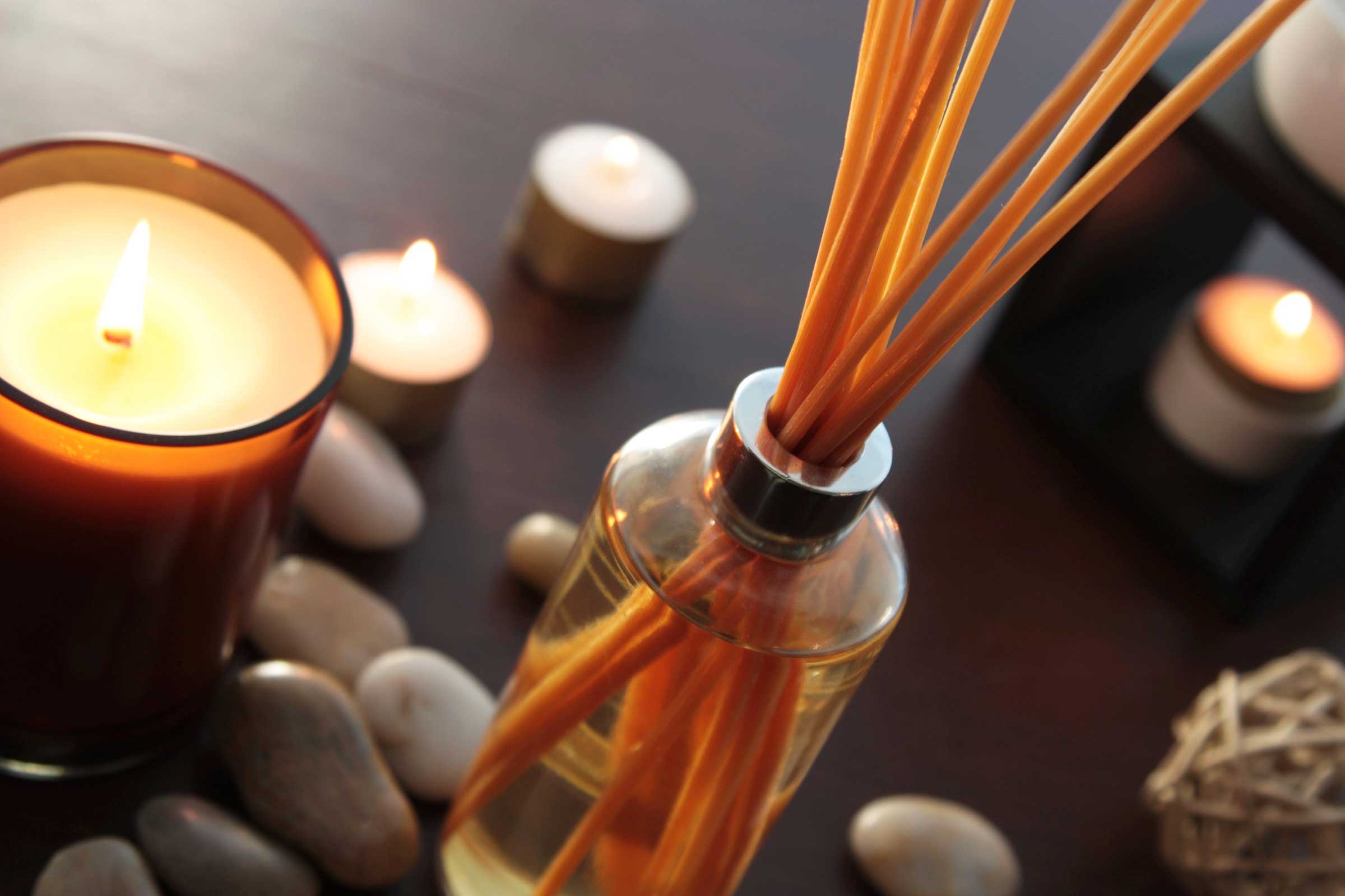 Как сделать приятный запах в квартире: аромамасла, саше или помандер