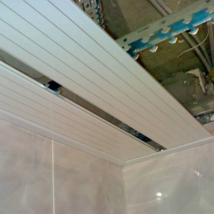 Как разобрать потолок из металлических панелей? - electro-lider.ru