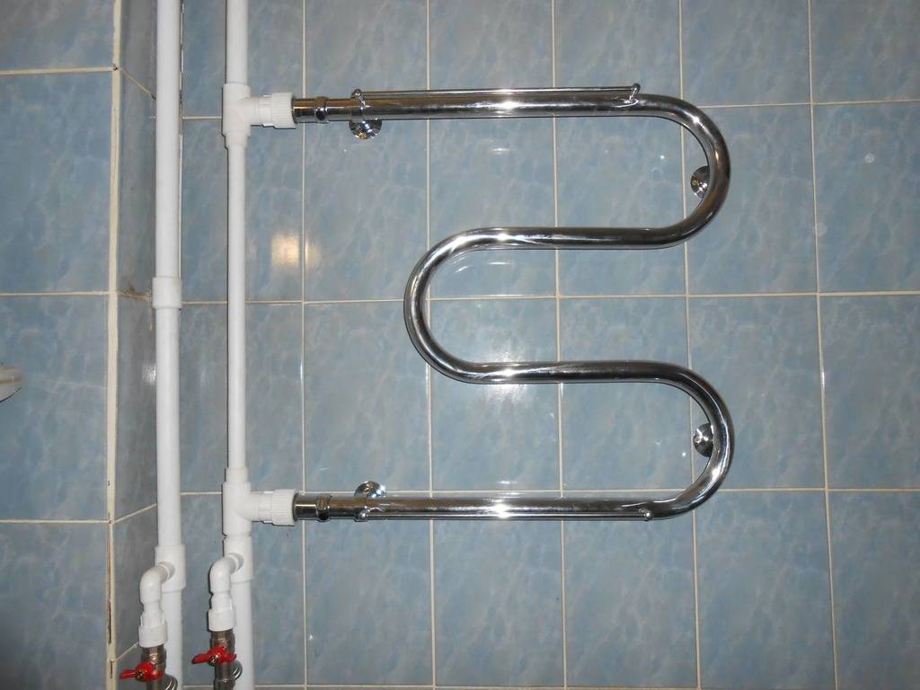 Замена полотенцесушителя в ванной комнате: подключение и монтаж