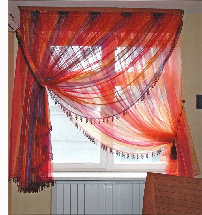 Как правильно повесить шторы и занавески в комнате