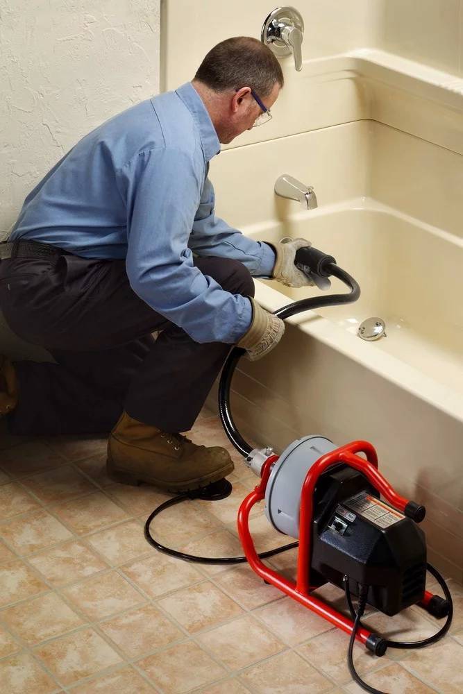 Как и чем прочистить канализационные трубы в частном доме - проверенные методы и способы чистки