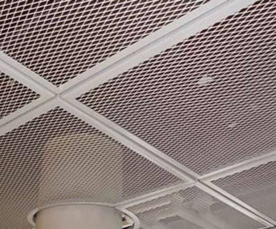 Какие бывают подвесные потолки: 5 самых популярных видов конструкций
