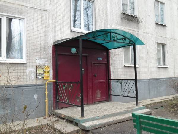 Козырьки Над Подъездами Многоквартирных Домов Фото