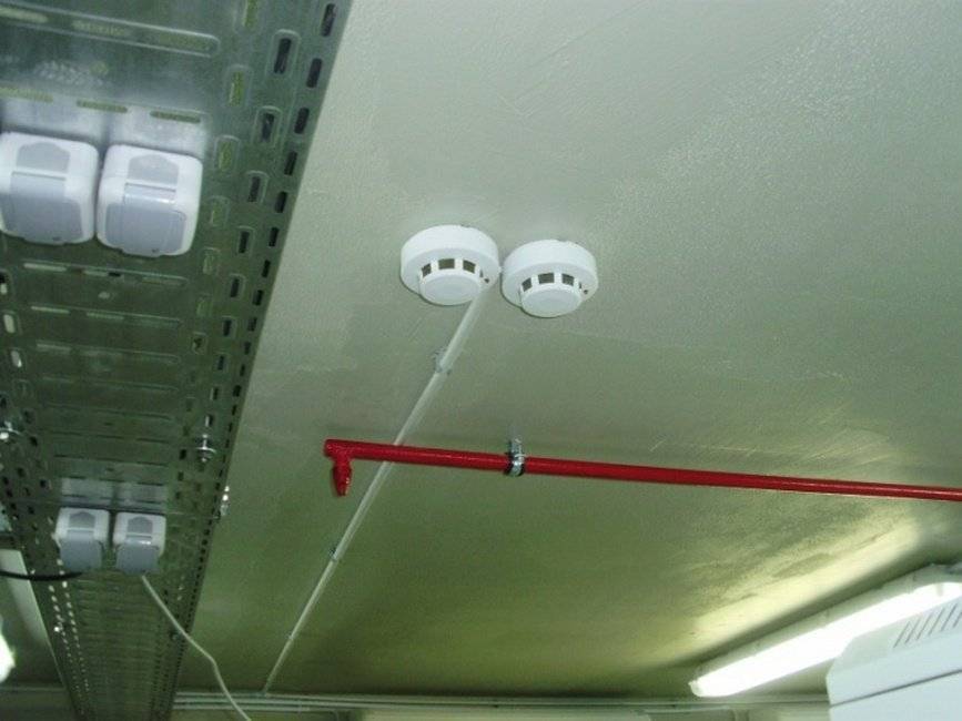 Вентиляция под натяжным потолком - зачем она нужна и как выглядит?