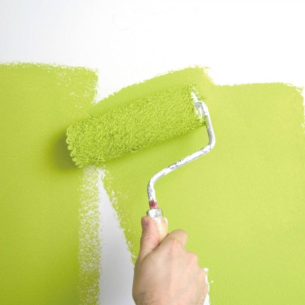 Покраска стен водоэмульсионной краской: как красить своими руками без разводов