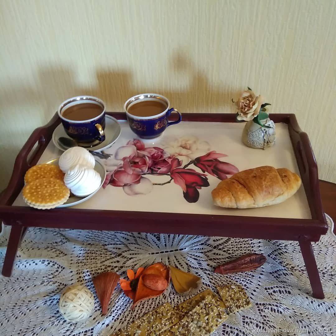 Столик для завтрака в постель: 90+ (фото) практичных вариантов