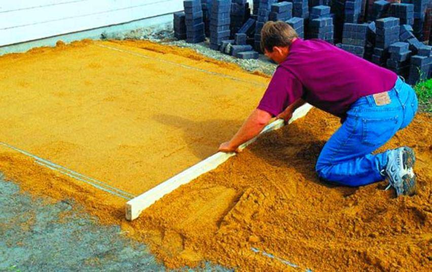 Как правильно выбрать строительный песок: советы