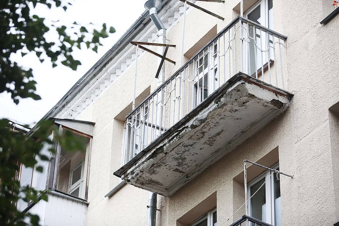 Ремонт балкона своими руками: видео с поэтапной инструкцией и фото готовых интерьеров